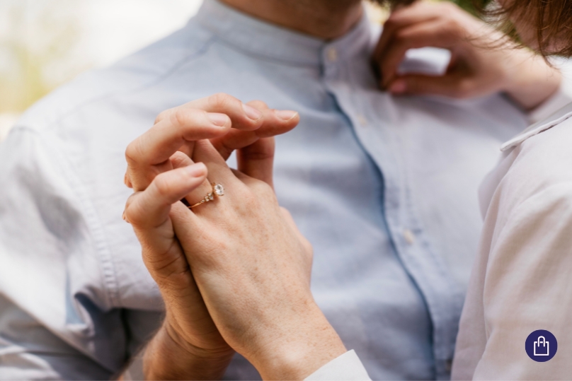 Zásnubní prsten s lab grown diamantem