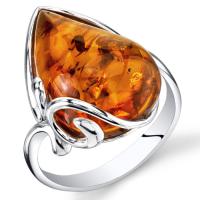 Kapka jantaru v krásném stříbrném prstenu Ciana